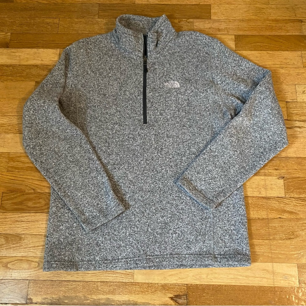 Men’s north face gray tweet pull over shirt, size large